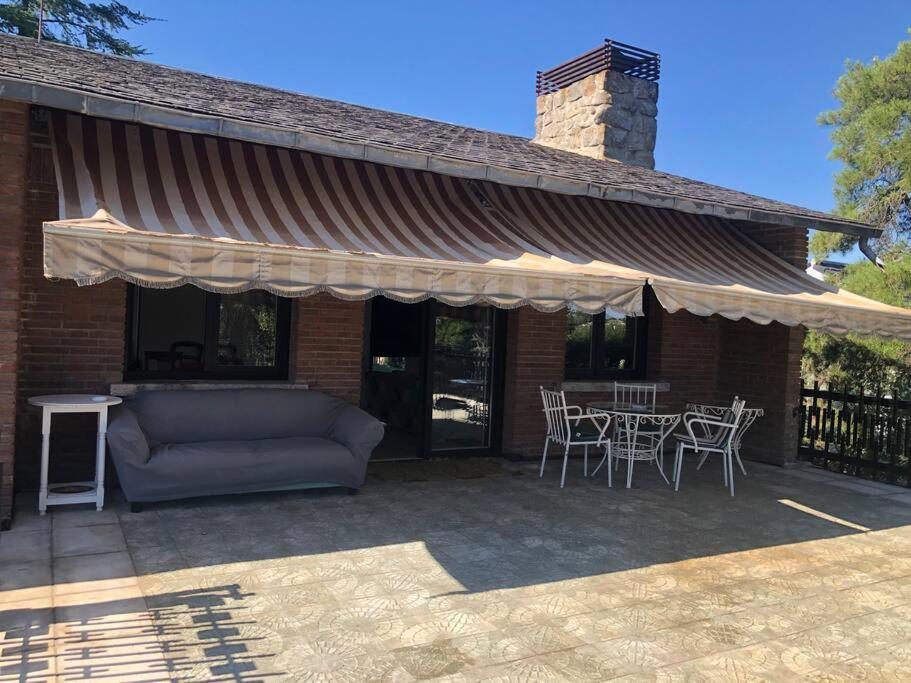 Villa Rana, Con Amplio Jardin, Barbacoa Y Piscina Valdemorillo Exterior foto